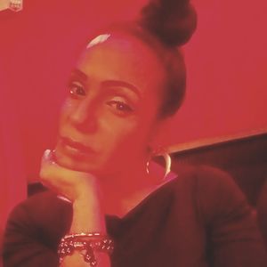 Meet your Posher, Lydia